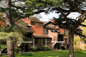 Mallard Place, Strawberry Hill- click for photo gallery